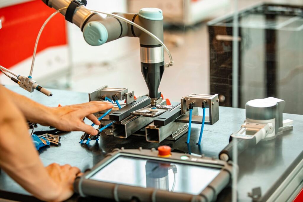 Programming Robots Using Generative AI Chatbots -1